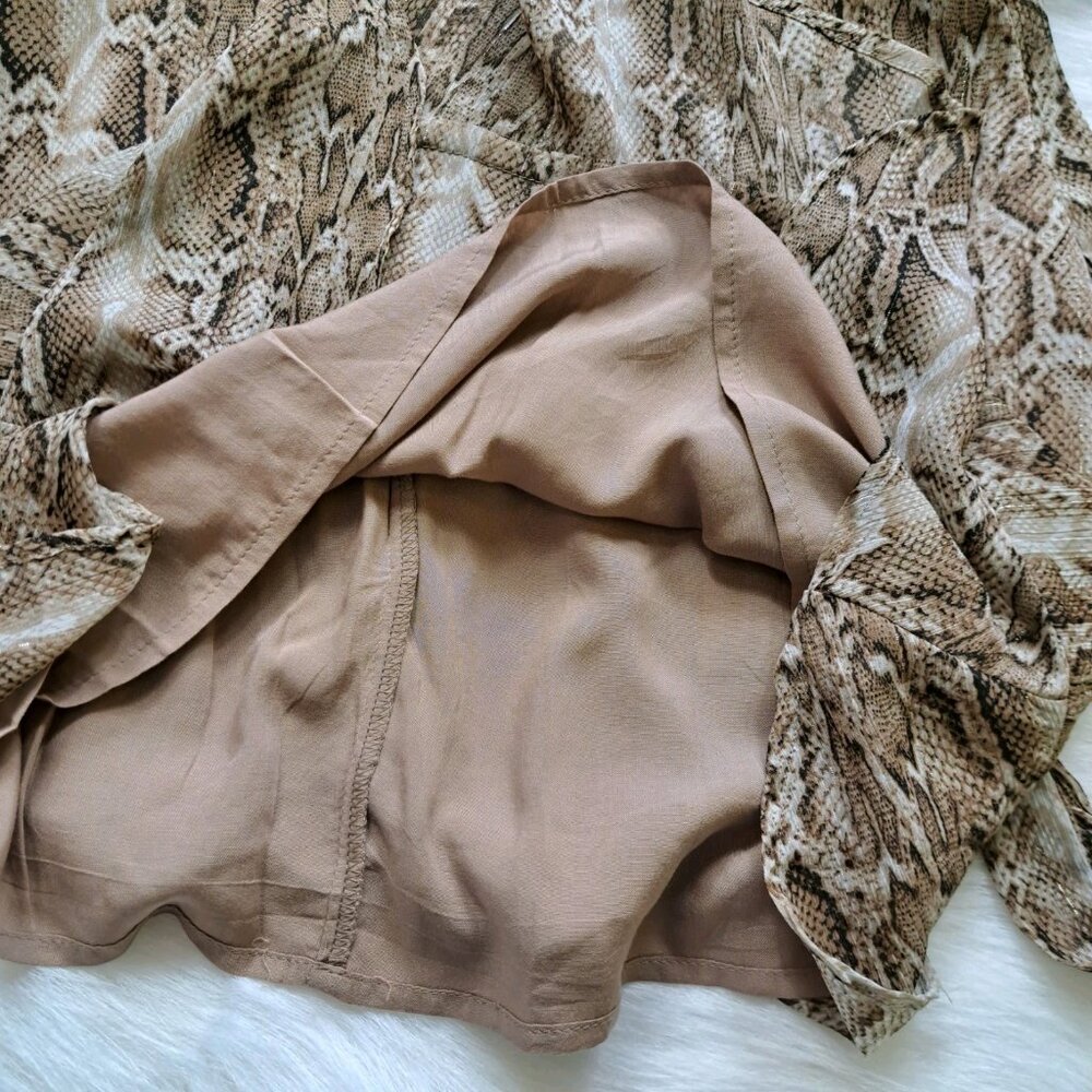 Blue Blush Snake Print Deep V- Neck Dress Size Large - Picture 8 of 12